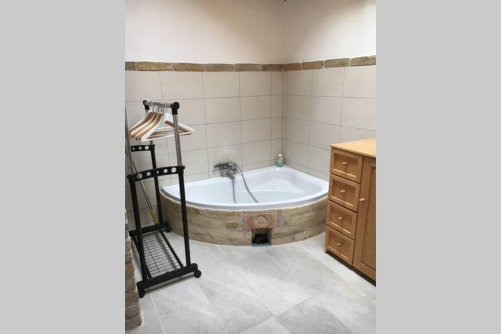Apartament Tanya Anna Csengele Zewnętrze zdjęcie